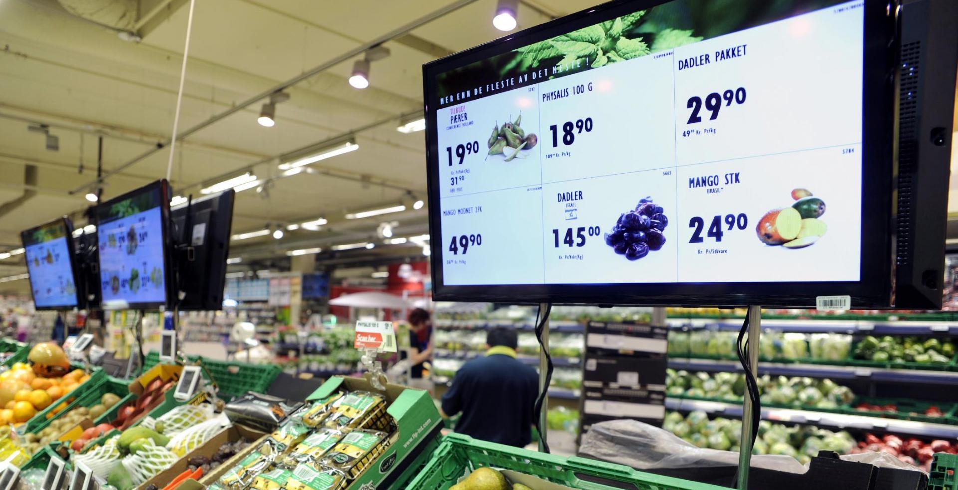 supermarket digital signage
